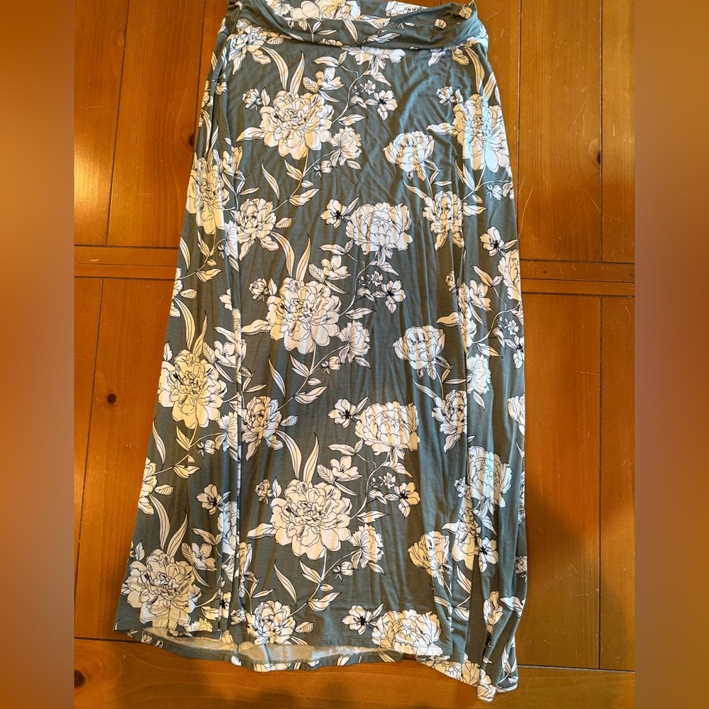 Market & Spruce Sage Floral Maxi Skirt